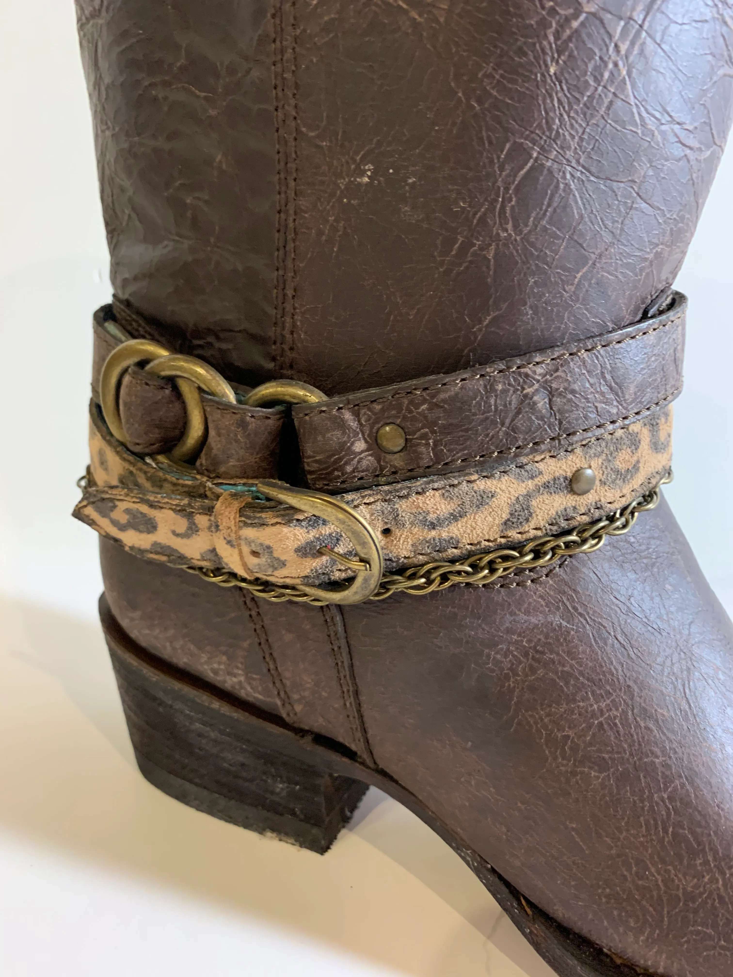 Distressed Leather Short Boot | Corral