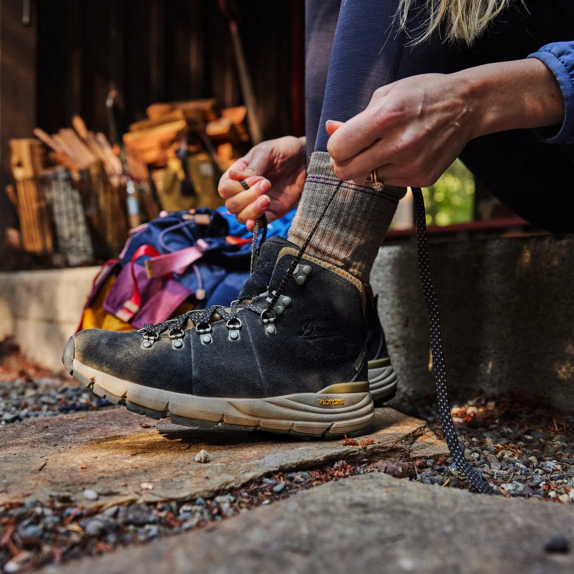 Women's Mountain 600 4.5" Black/Khaki